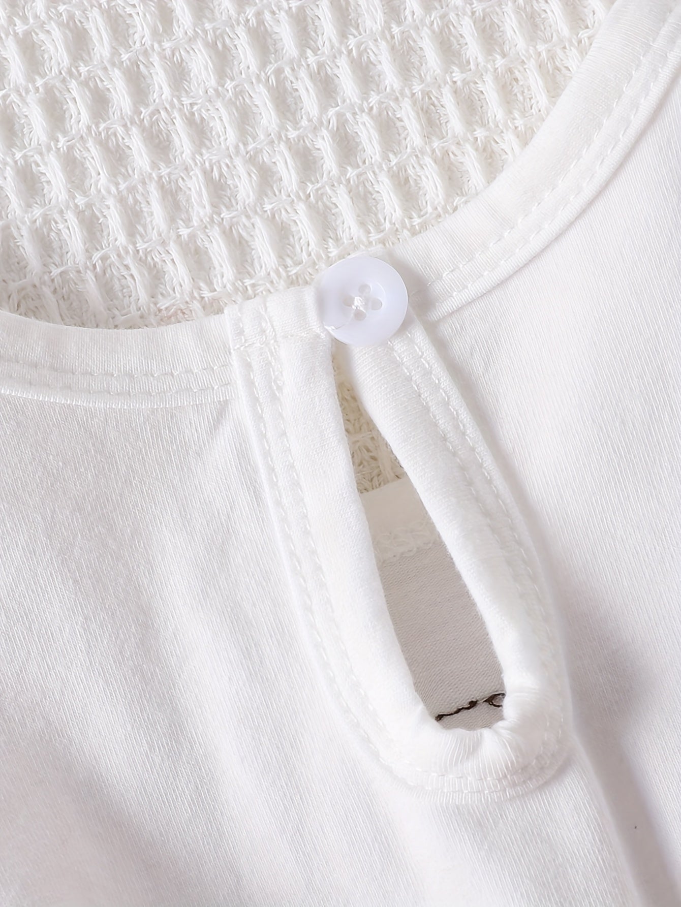 Baby Girl Bear Embroidered Bodysuit – Short Sleeve Romper with Ruffle Sleeves & Matching Bow