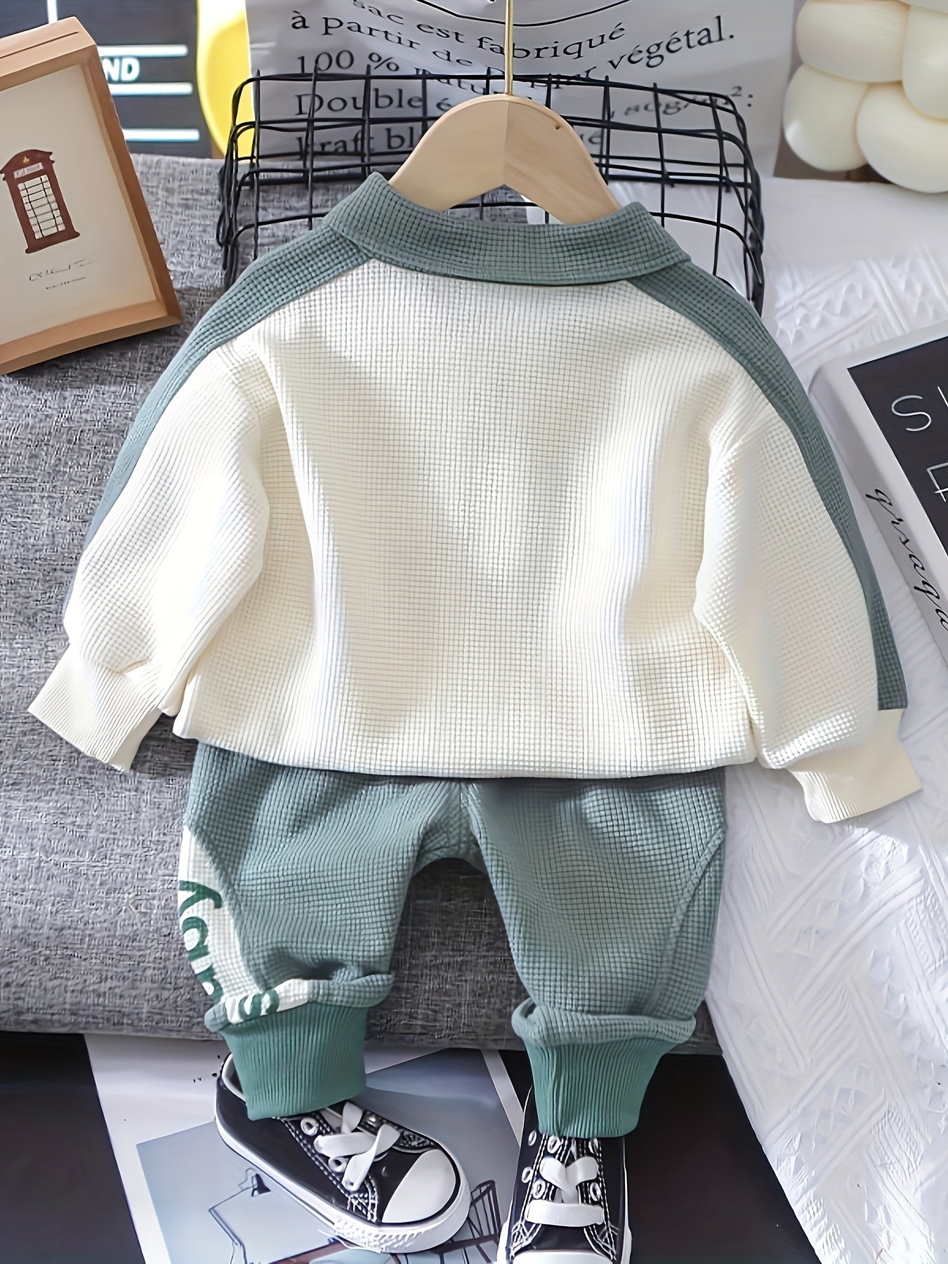Boys’ Two-Piece Long Sleeve Set – Lapel Letter Print Outfit for Spring/Autumn Outdoor Wear