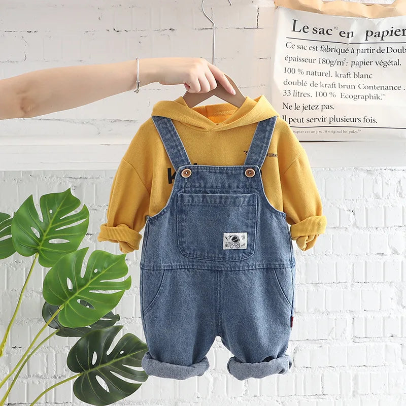 OLEKID 2025 Spring Autumn Korean Style Children Boys 2PCS Clothes Set Printed Letter Hoodie Denim Overalls Infant Baby Boys Suit