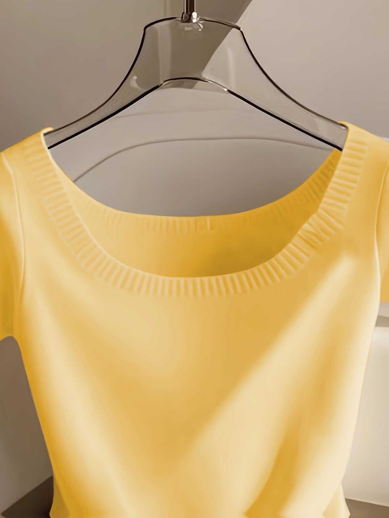 Women’s Elegant Ribbed Top – Short Sleeve Round Neck Casual Summer Blouse