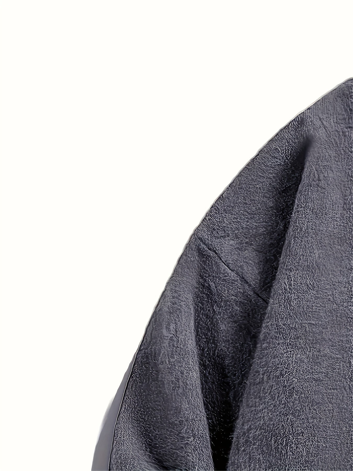 100% Velvet Men’s Turtleneck Sweater – Loose Fit, Autumn/Winter Essential