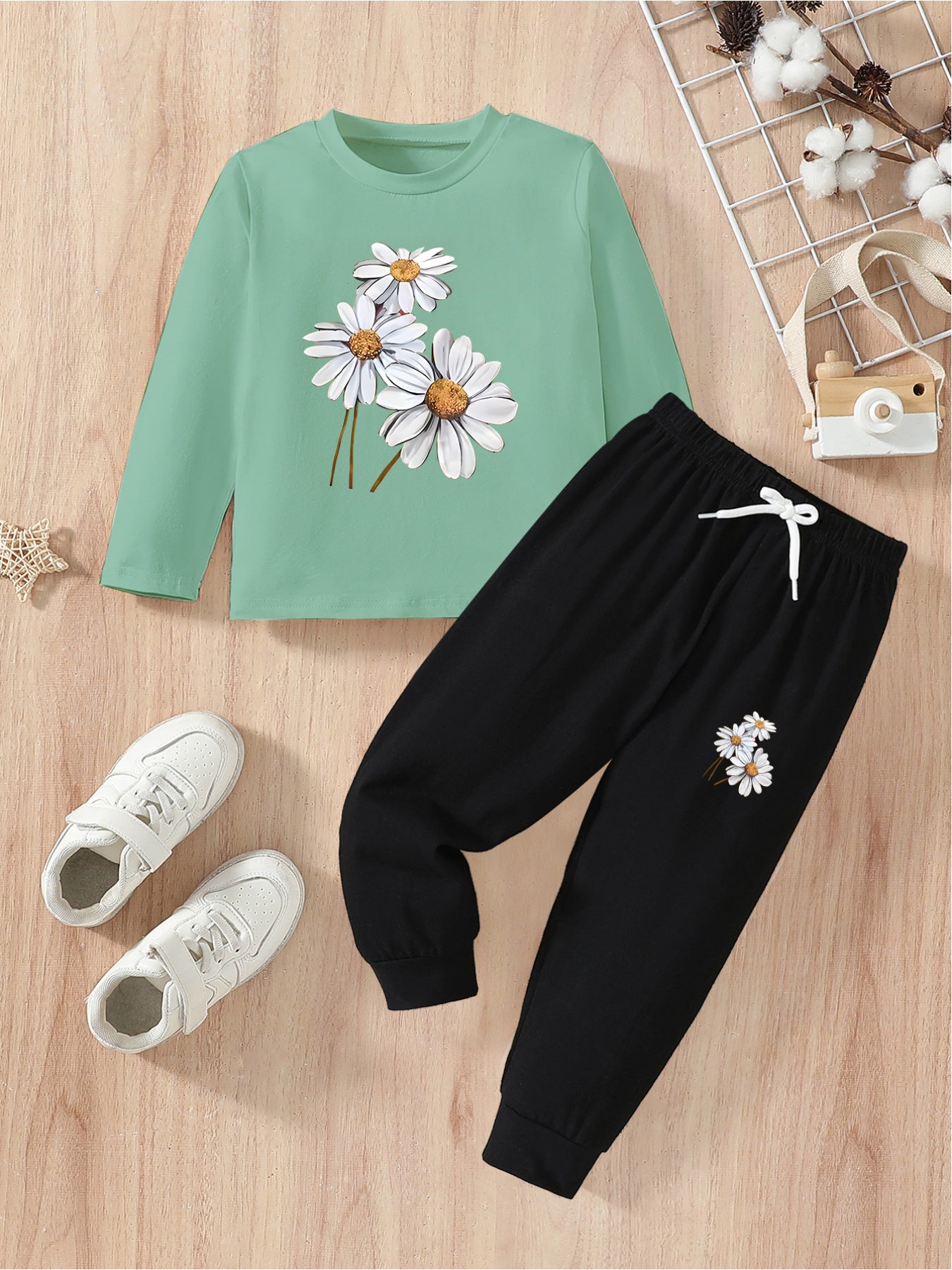 Girls’ 2PCS Outfit – Floral Print Long Sleeve Tee & Joggers, Comfy Fall/Winter Wear