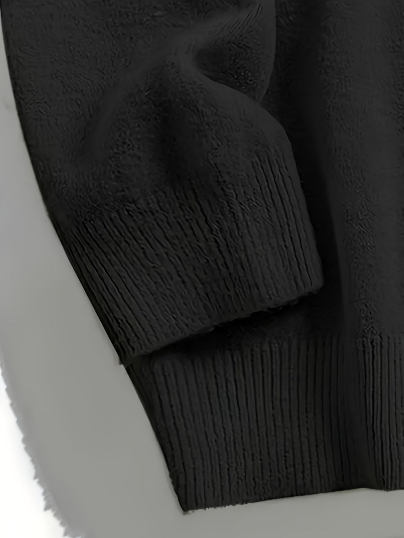 100% Velvet Men’s Turtleneck Sweater – Loose Fit, Autumn/Winter Essential
