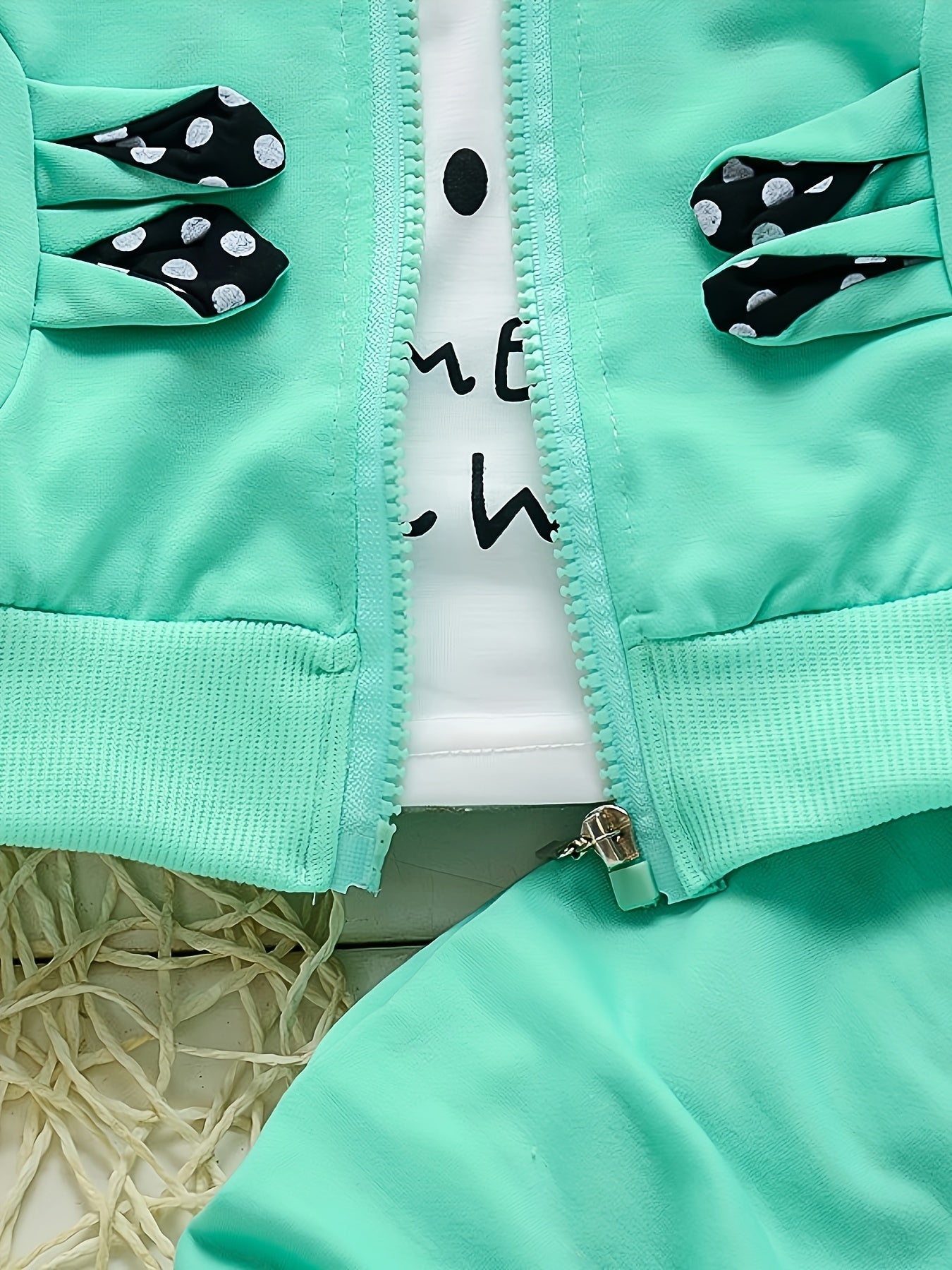 Autumn Girls' Zip-Up Rabbit Cardigan Three-Piece Set – Spring Baby Casual Outfit, Perfect for Outdoor