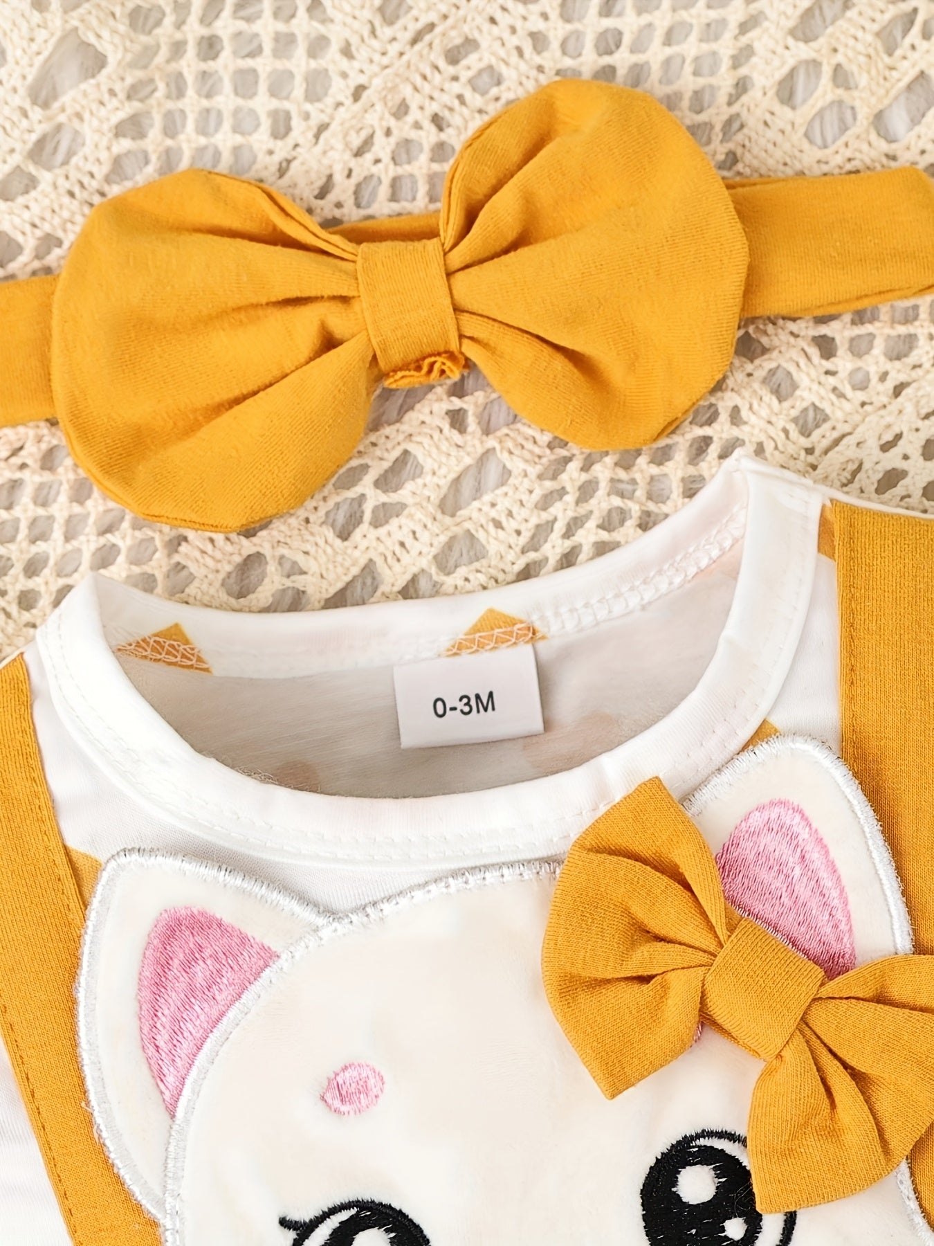Conjunto de macacão 2 peças para bebé 0–18 meses – Macacão de manga comprida com folha de lótus e chapéu, bordado de gatinho de desenho animado para outono/inverno