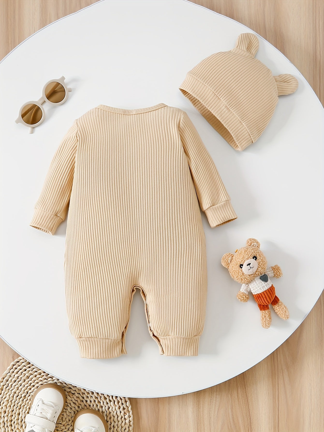 Baby 2PCS Outfit – 3D Bear Bodysuit & Hat Set, Playful Outdoor Wear