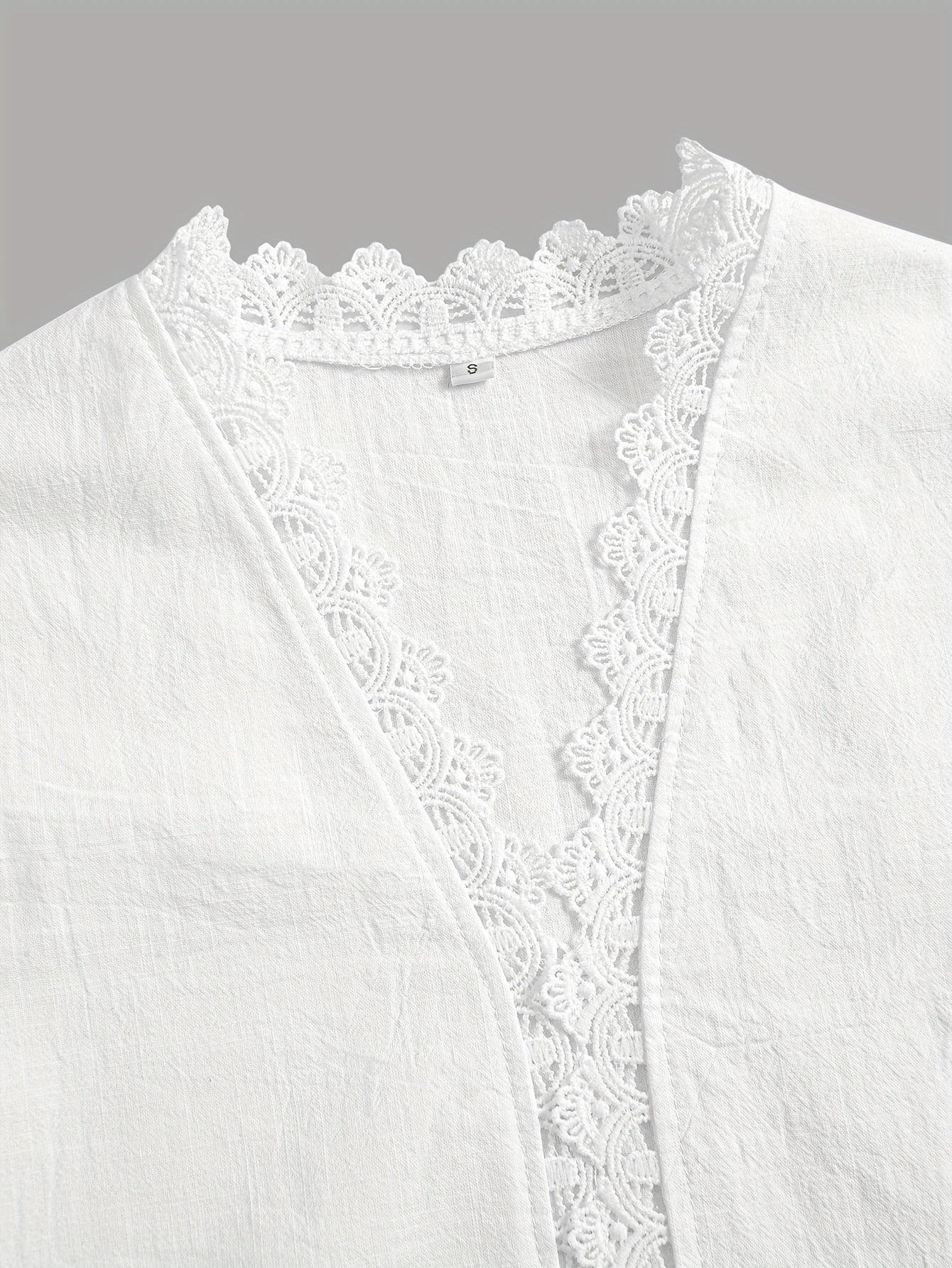 Women’s Lace V-Neck Sleeveless Pullover – Elegant Solid Color Top