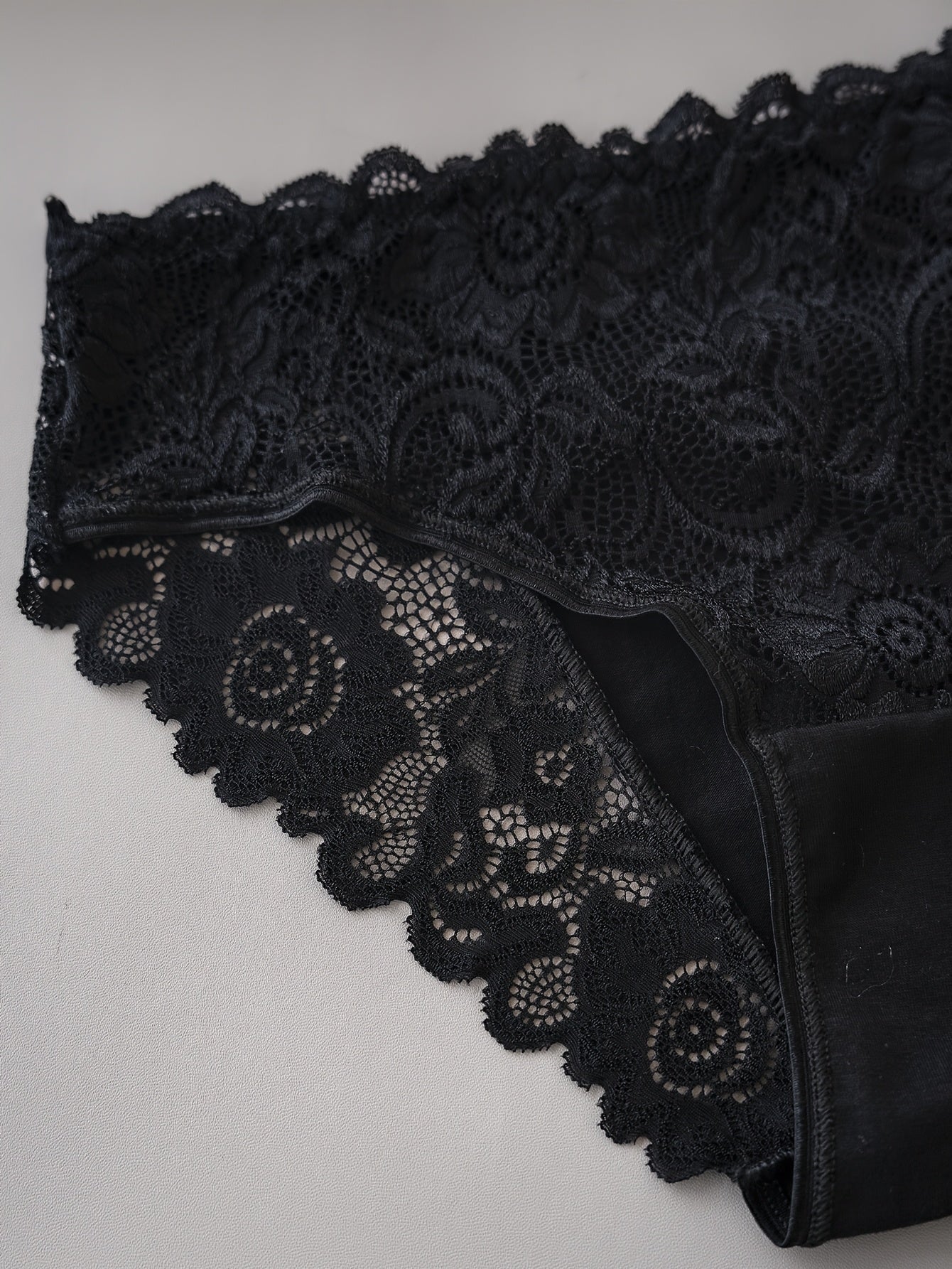 4PCS Women’s Underwear Set – Soft Breathable Panties with Lace Trim & Floral Print