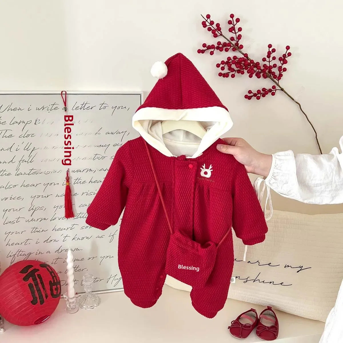 Autumn Winter Fleece Lined Hooded Crawler Suit for Girls Christmas Celebration Red Romper with Cloak Baby New Year Festive Outfi