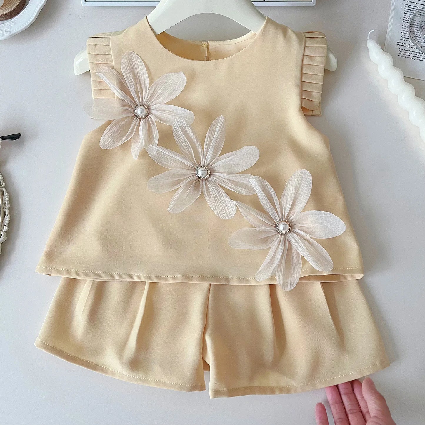 Girls’ Summer 2-PC Set – Cute Floral Tee & Shorts Casual Outfit for Kids