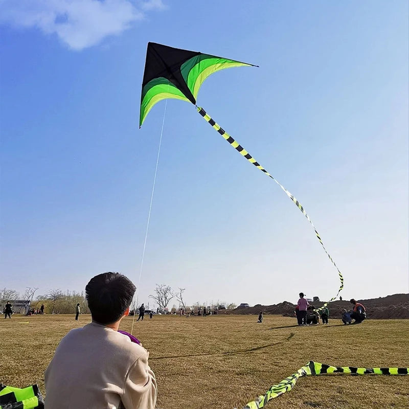Large Delta Kite – Easy-Fly Outdoor Kite with 5m Tail for Kids & Adults