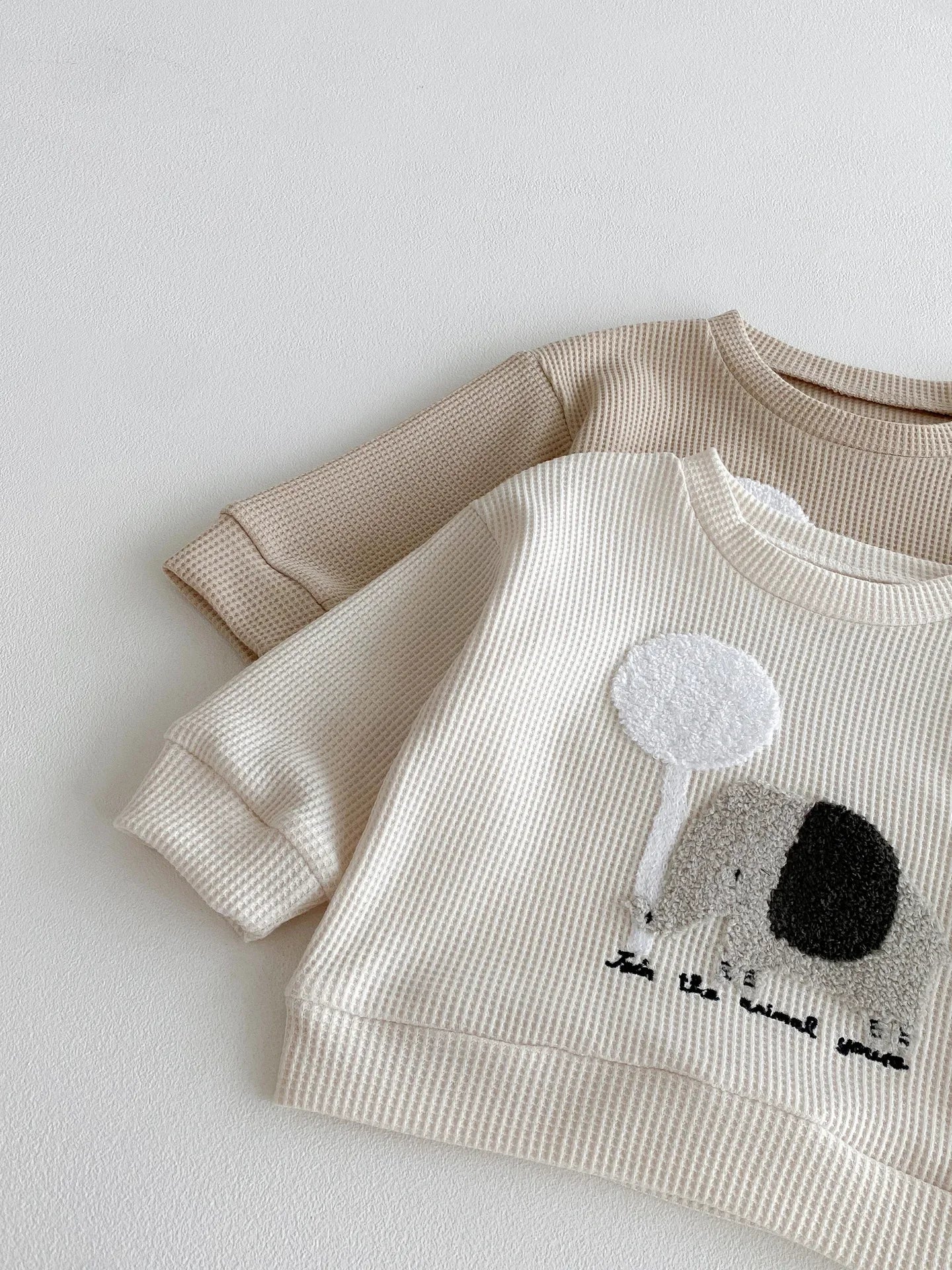 Conjunto de 2 peças em algodão para bebé/criança dos 0 aos 4 anos – blusa elefante e calças às riscas