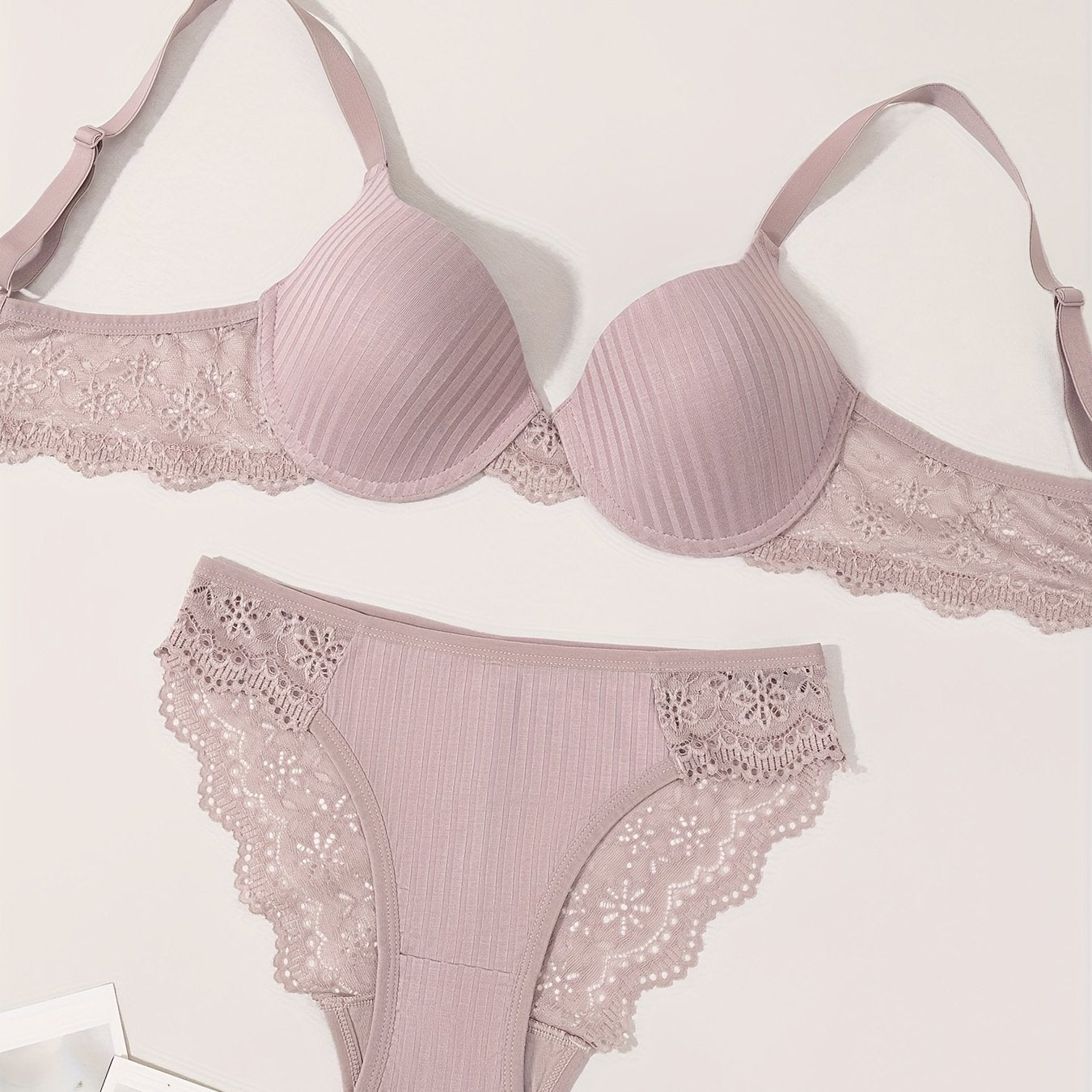 Women’s Bra & Panty Set – Push-Up Lingerie with Lace Trim, Sexy & Elegant Date Outfit