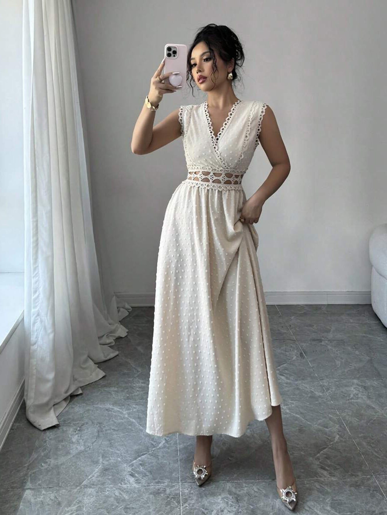 Women’s Sleeveless Vacation Dress – Elegant Cut-Out Long Gown, Casual Summer Outfit