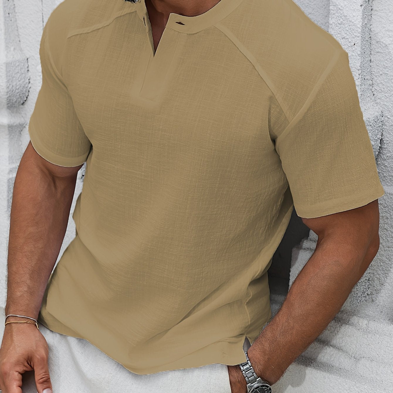 Men's Casual Linen Henley Shirt – Short Sleeve, Button-Up Collar, Split Hem, Light Blue, Perfect for Beach & Vacation