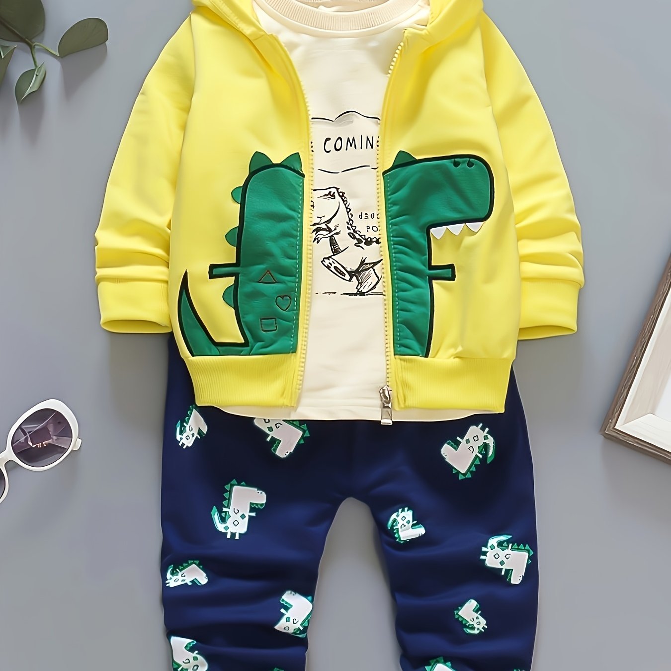 Boys’ 3PCS Outfit – Hooded Dinosaur Jacket & Pullover Pants Set for Outdoor