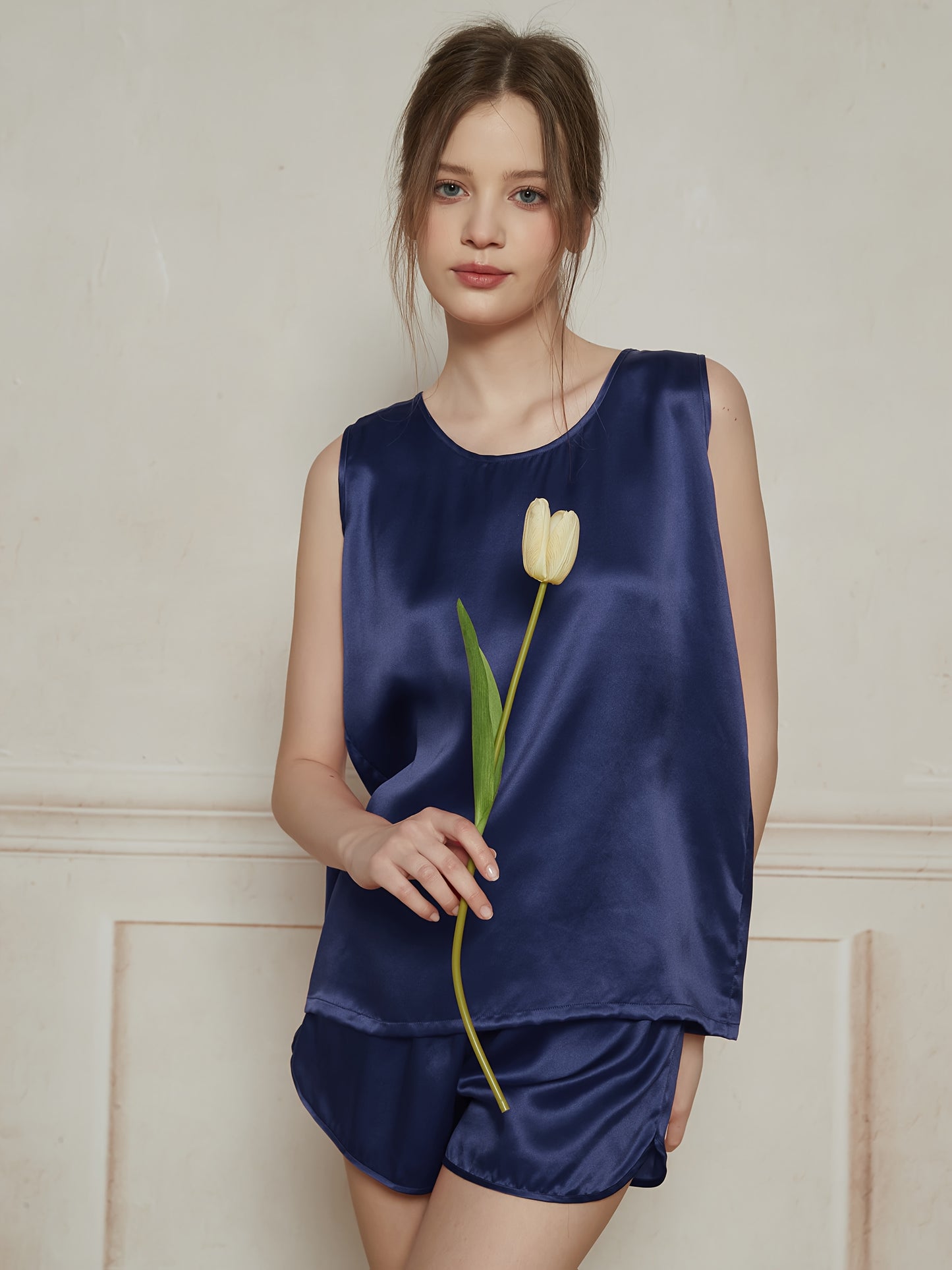 Women’s 100% Mulberry Silk Tank Top & Shorts Set – Luxurious Sleepwear