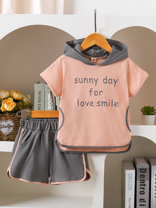 Girls’ 2PCS Summer Outfit – Cotton Hooded Shorts Set with Playful Print, Casual Outdoor Wear