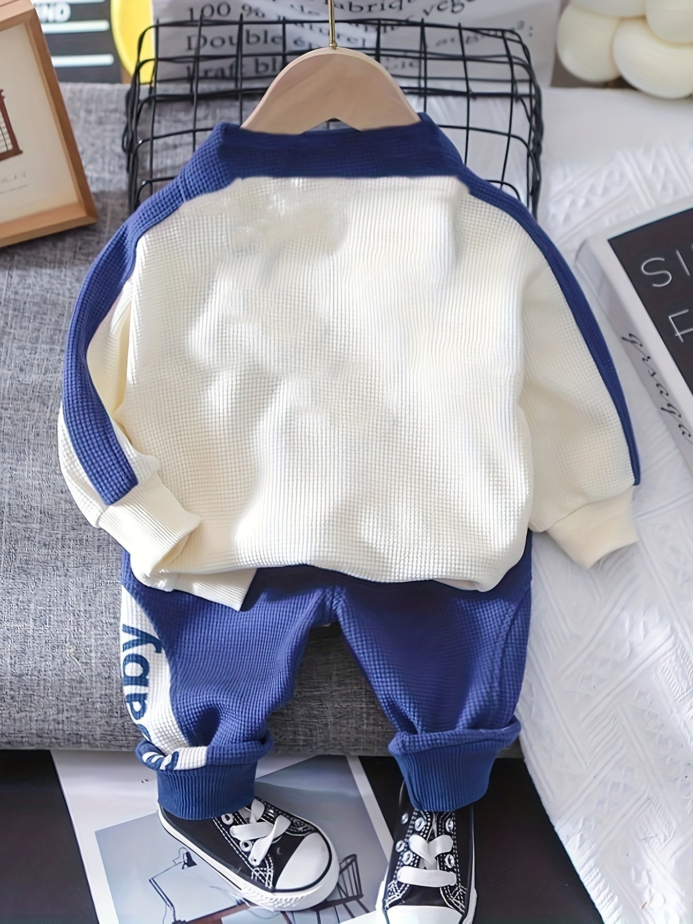Boys’ Two-Piece Long Sleeve Set – Lapel Letter Print Outfit for Spring/Autumn Outdoor Wear